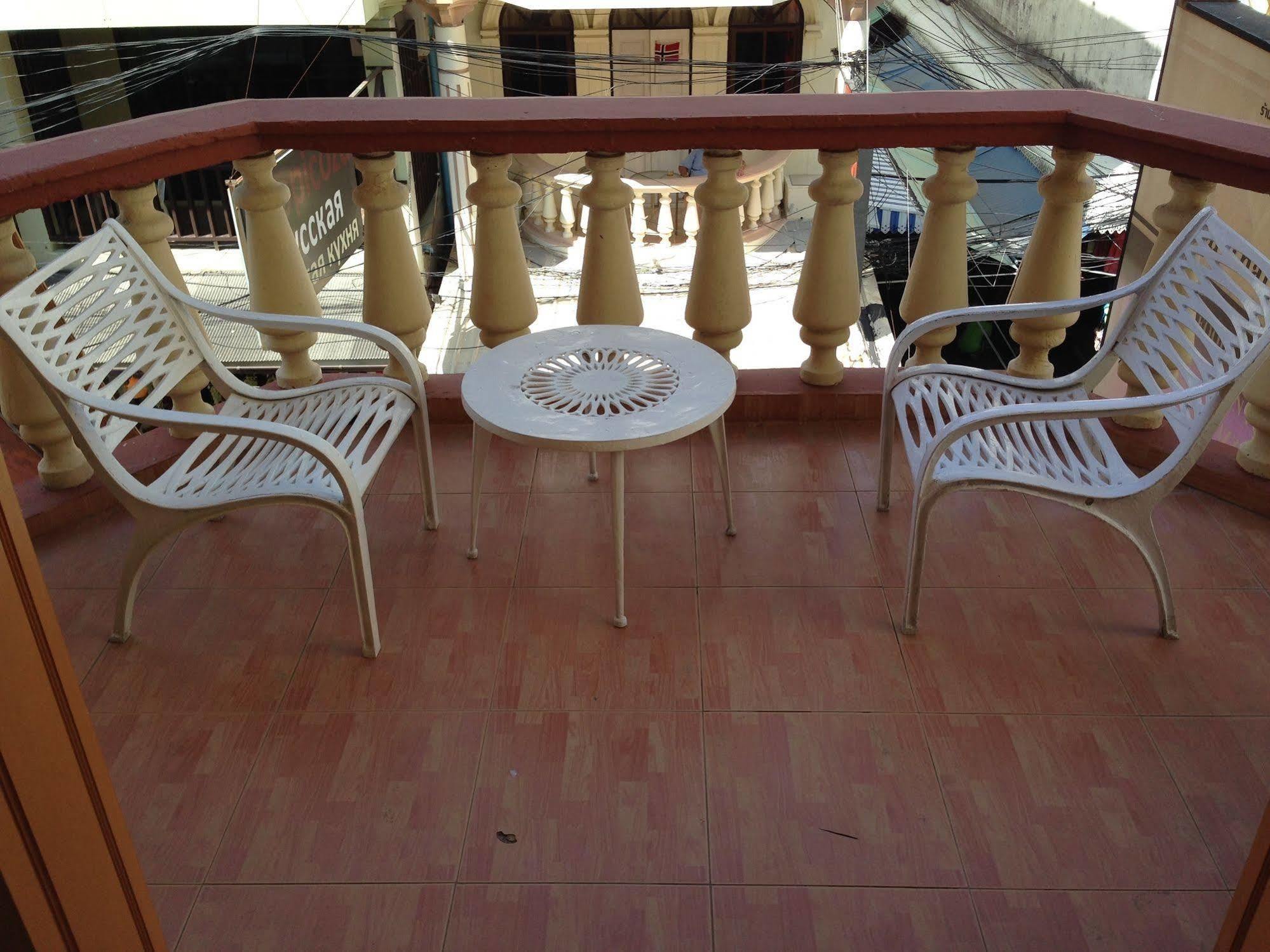 The House Patong Hotel Exterior photo